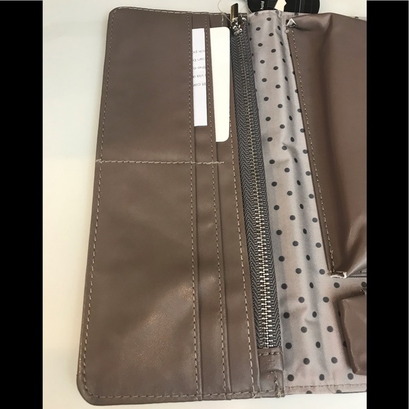 NANETTE LEPORE PEWTER PEBBLE WALLET NEW - Picture 7 of 8